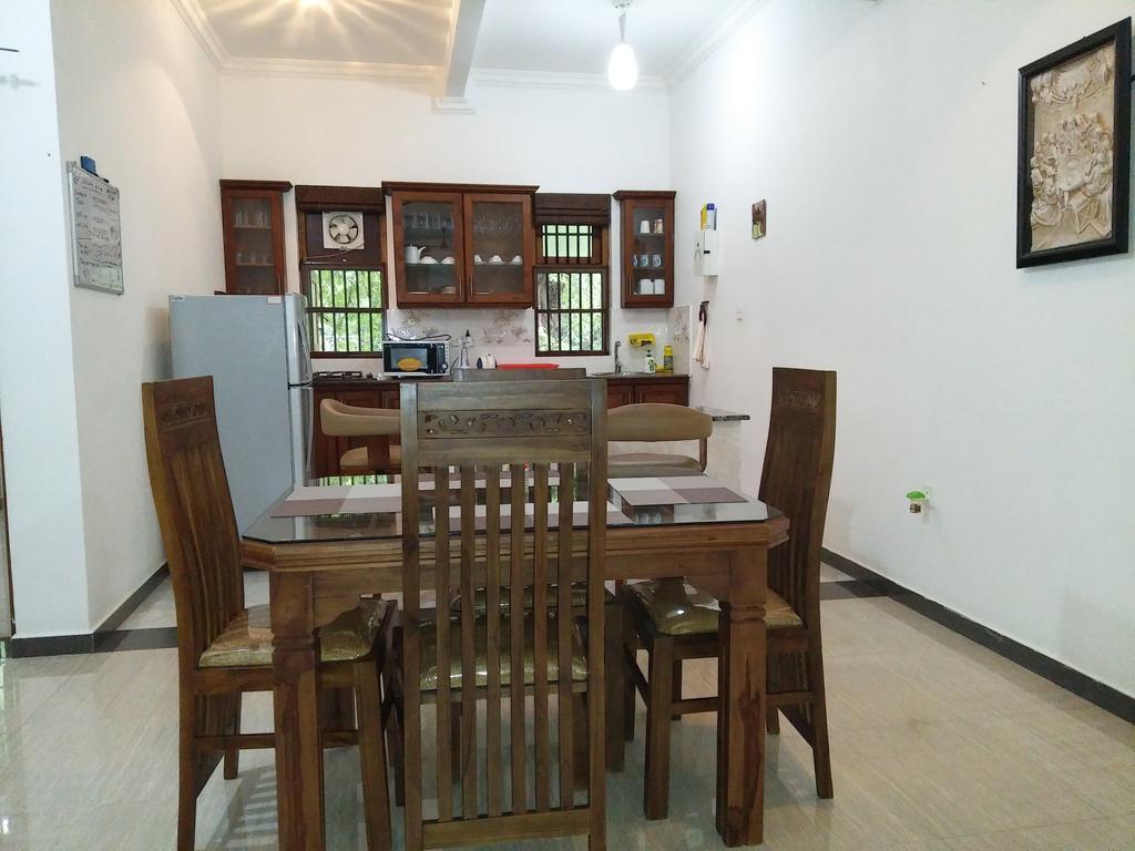 Bed and Breakfast West Dene Negombo Exterior foto