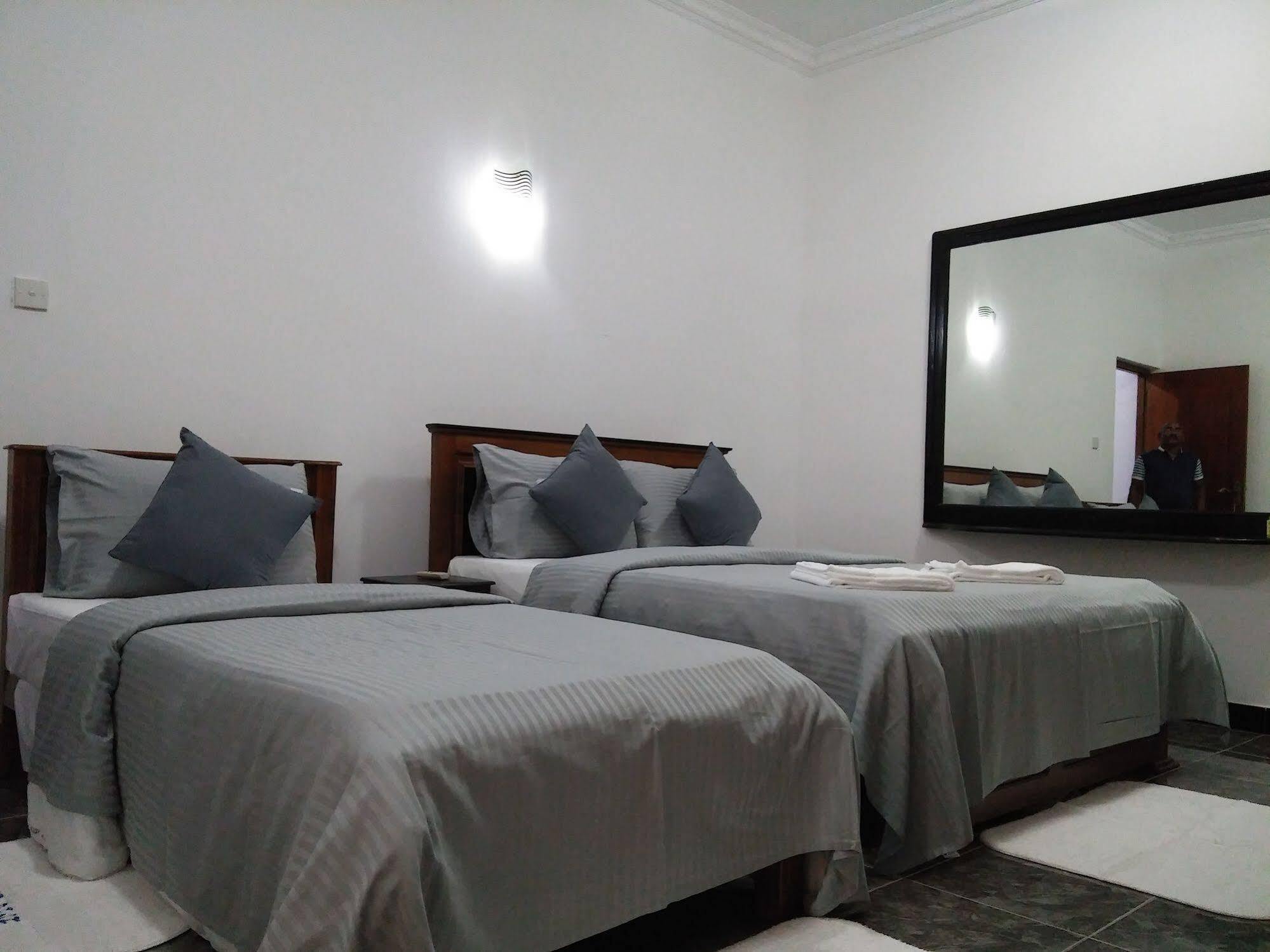Bed and Breakfast West Dene Negombo Exterior foto